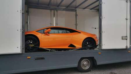 Orange lambo on ea63